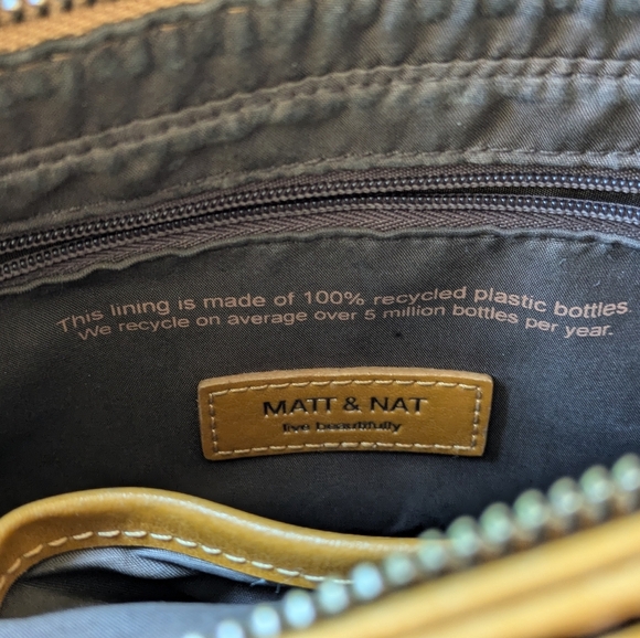 Matt & Nat Mara Vegan Leather Hobo Bag mustard - Picture 5 of 5
